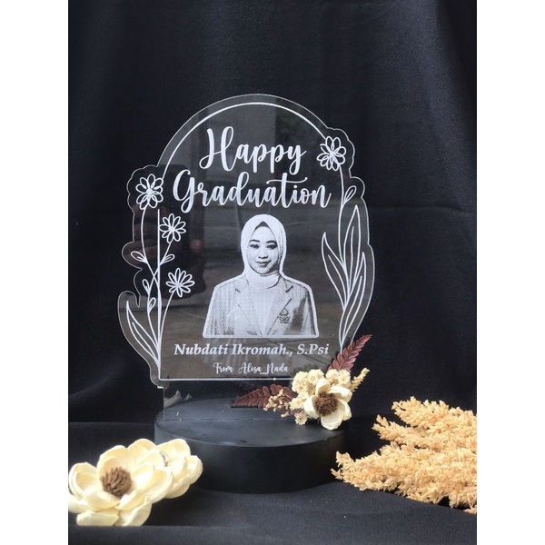 Akrilik led | akrilik kado wisuda | akrilik kado wedding | lampu tidur