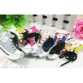 

BUKU NOTES UNIK BERBENTUK SEPATU