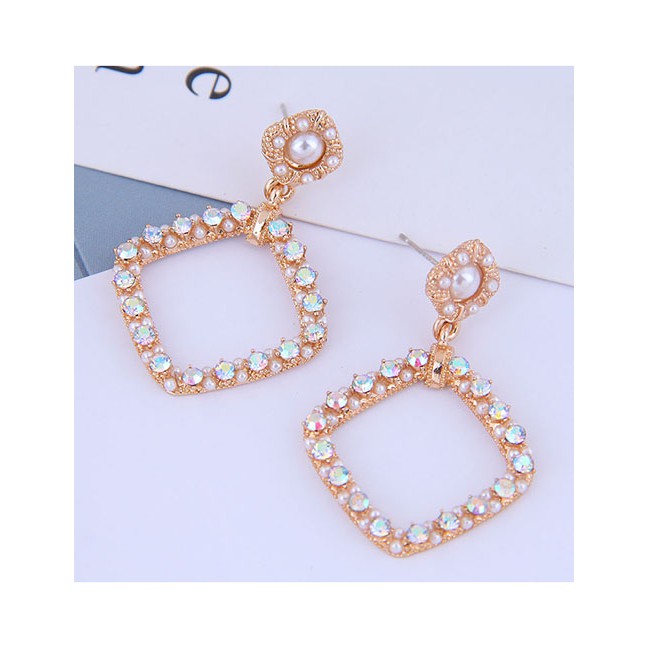LRC Anting Tusuk Fashion Golden Geometric Cutout Pearl Stud Earrings A60207