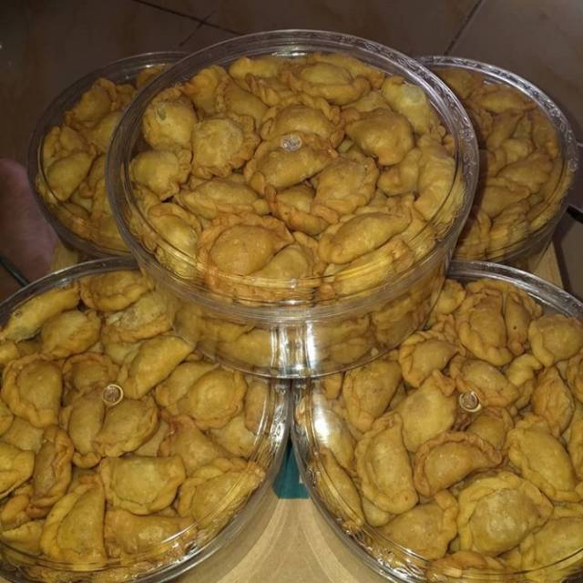 

Pastel mini isi abon