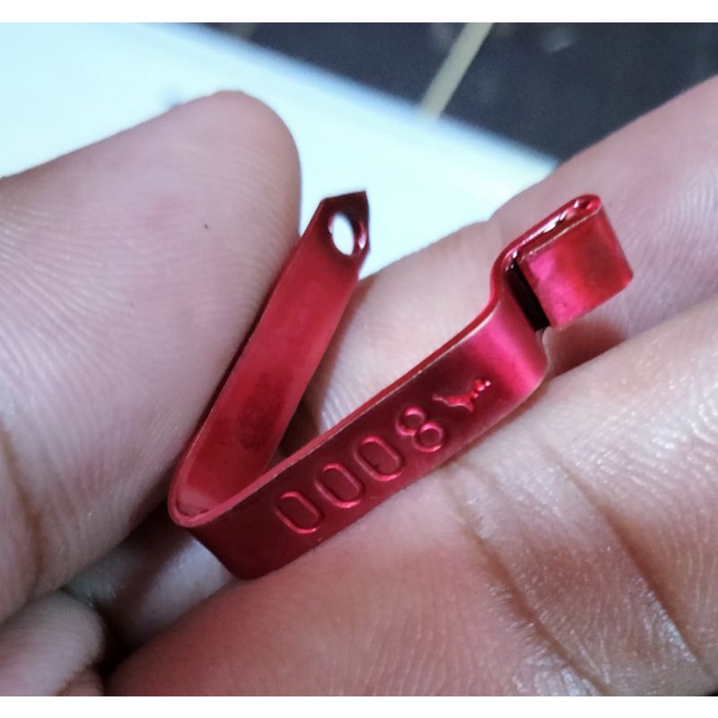 segel ayam( mini) ukuran 2cm x 4mm.harga per 1 pcs.Bisa riquest nama farm sendiri.