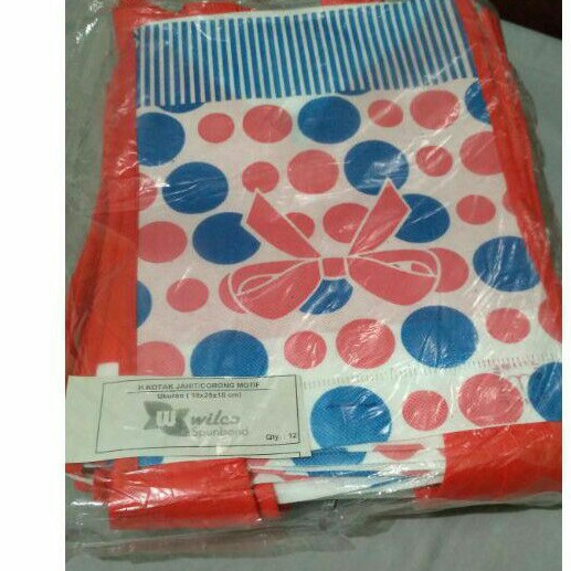 Goodie bag / Tas Kain / Tas Spunbond / Tote Bag / Tas Ultah Uk. 18x18x25-1