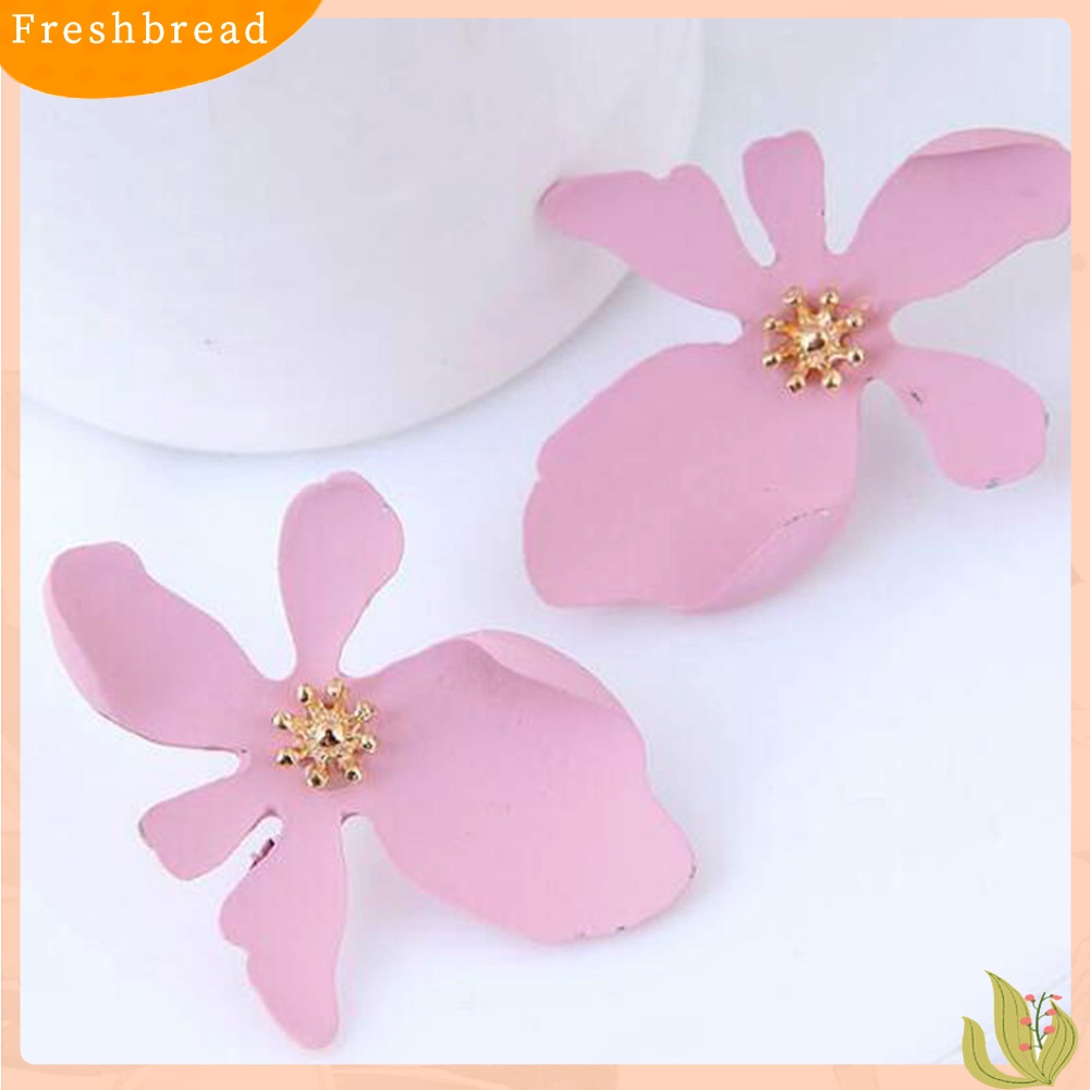 Terlaris Fashion Daisy Flower Shape Metal Ear Stud Earrings Women Party Jewelry Gift