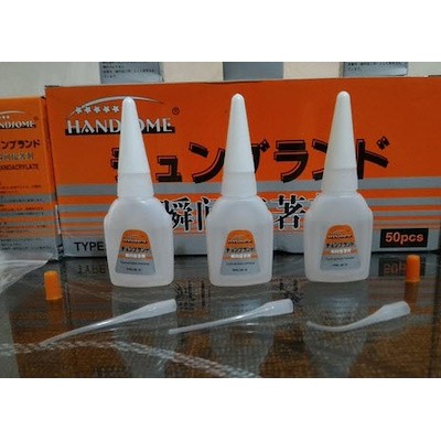 

(30gr) Terlaris Lem Korea Handsome Lem Serbaguna Lem Besi Daya Rekat Kuat 1 pcs