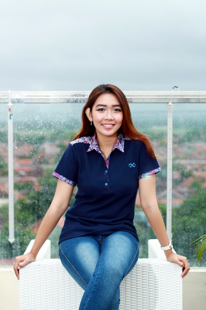 Loyal Kaos Polo Batik Navy Modern Wanita M L XL XXL