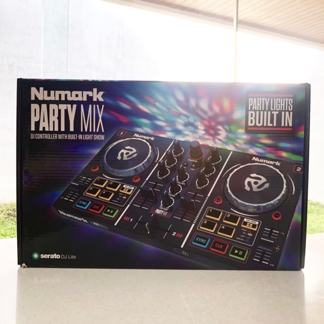 Numark Partymix DJ Controller