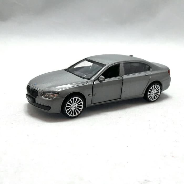 Diecast Apolo Mobil MSZ BMW 760LI Abu Abu