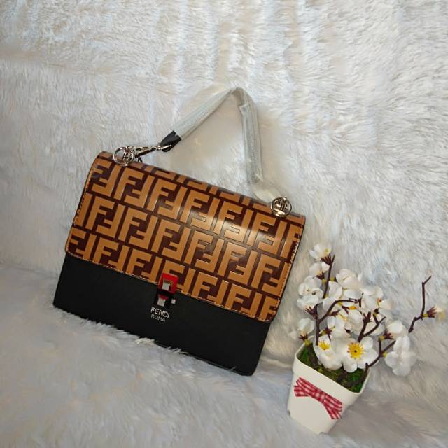 Tas handbag Fendi coklat hitam