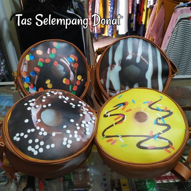 Tas Selempang Donat