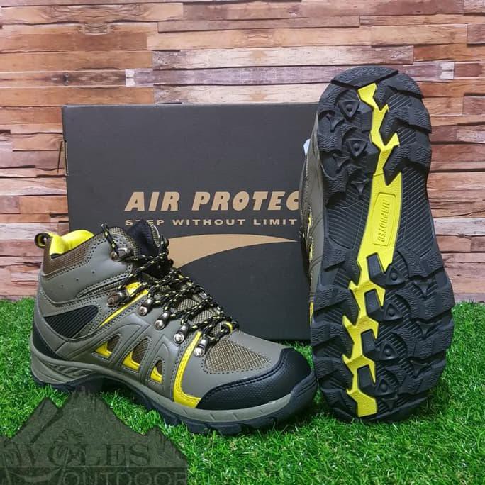 Hot Promo Sepatu Gunung / Sepatu Hiking Air Protec Paramount Yelow Waterproof
