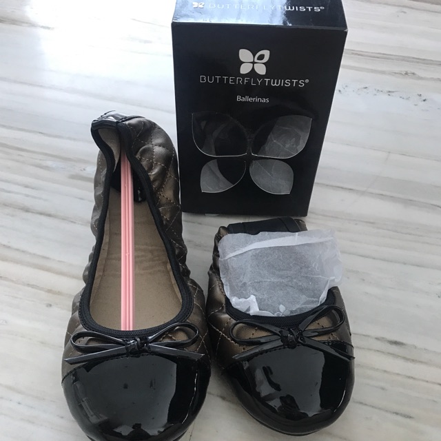 Flat shoes butterfly twists