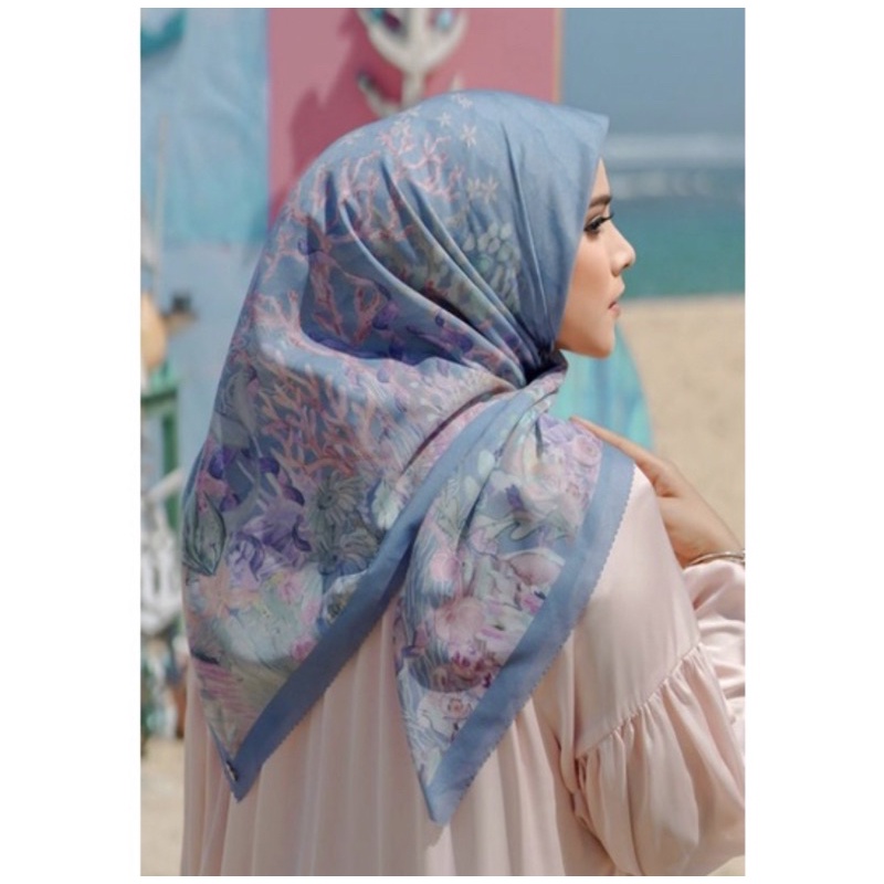 Buttonscarves little mermaid in blue preloved