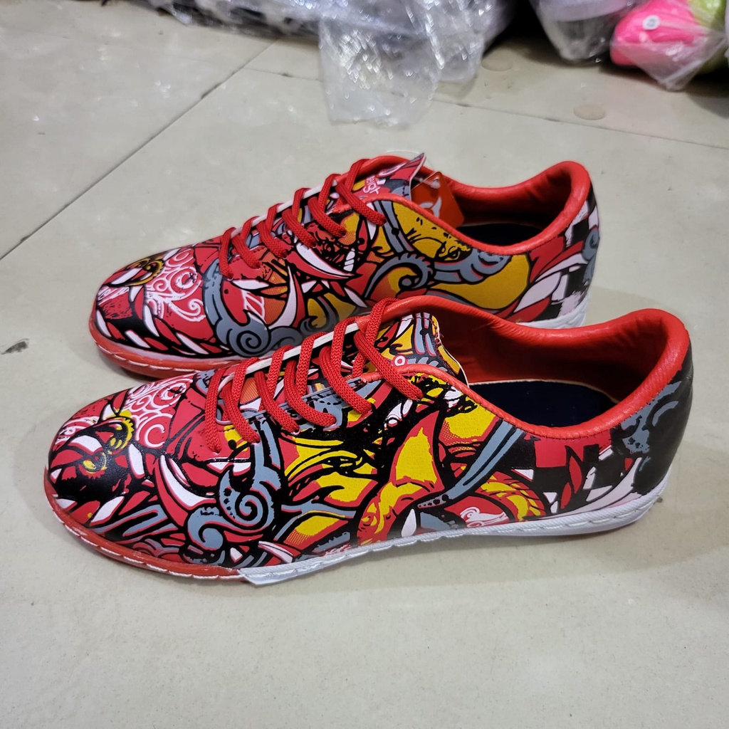 SEPATU FUTSAL PRIA  ORTS BATIK SOL SUDAH DI JAIT // SEPATU OLAHRAGA PRIA // TERBARU TERLARIS DAN TERMURAH