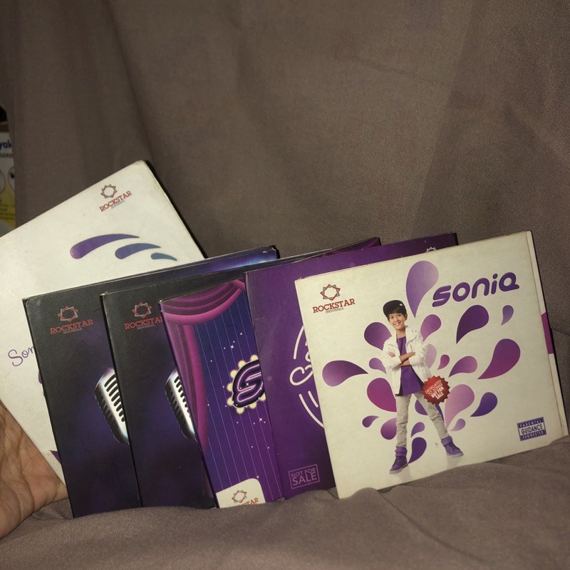 CD Song From Soniq sfs iqbaal ramadhan special free ttd iqbaal asli dan foto