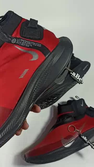 Nike All-Black Sneakers Sepatu nike zoom pegasus turbo shield wp red all black