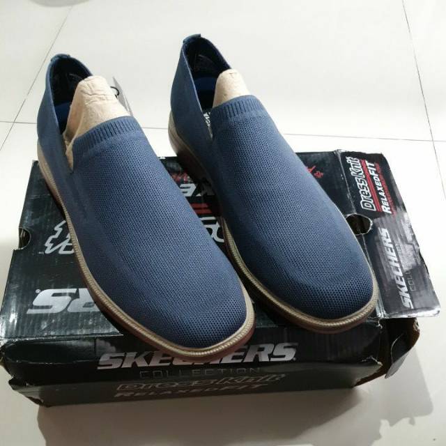 Skechers diskon promo sepatu skechers pria warna biru ukuran 41 skechers dress knit relaxed fit