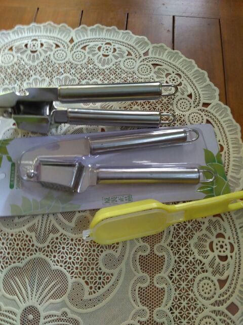 Alat Penghancur Bawang Putih Stainless Alat Penghalus Bawang Putih Stainless Steel Serbaguna