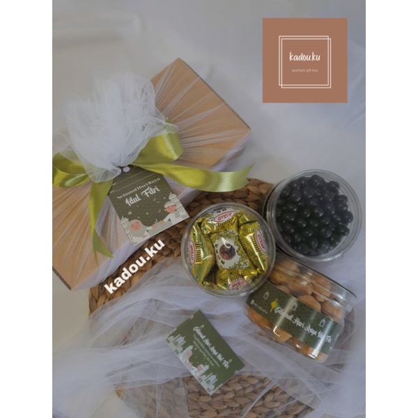 

HAMPERS LEBARAN / GIFTBOX LEBARAN / HAMPERS IDUL FITRI / PARCEL IDUL FITRI / KADO LEBARAN