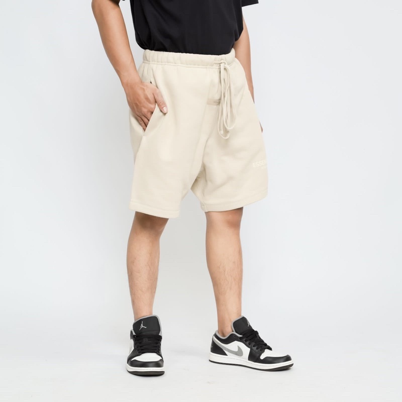 Fog. Ess Relaxed Short