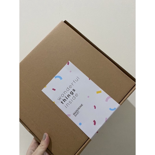 

GIFT BOX