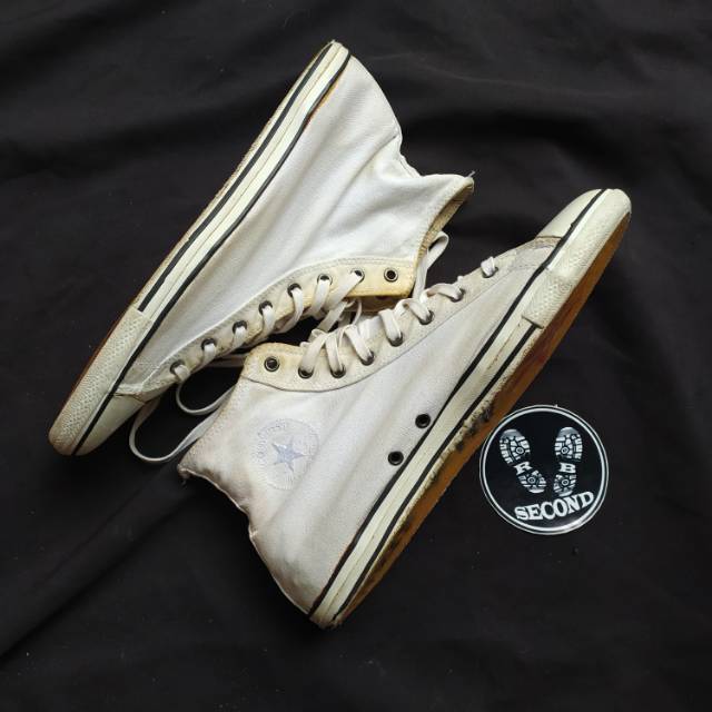 Sepatu Converse jv