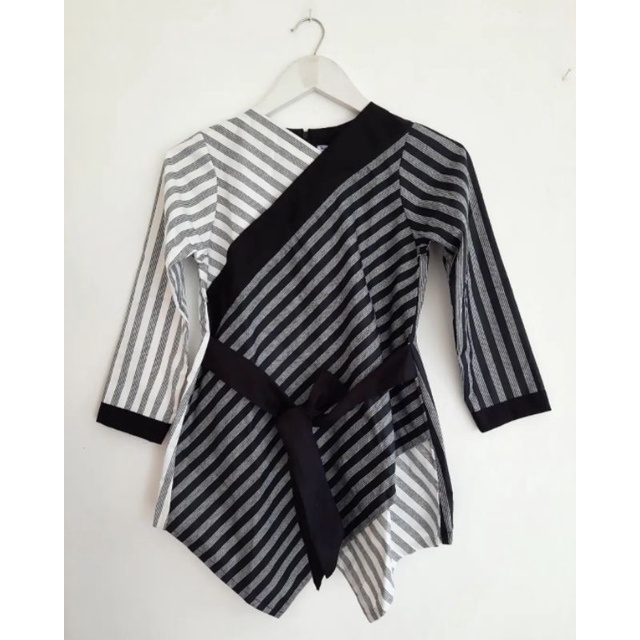 Blouse wanita lurik kemeja pria lurik hitam putih sarimbit solo beda lho