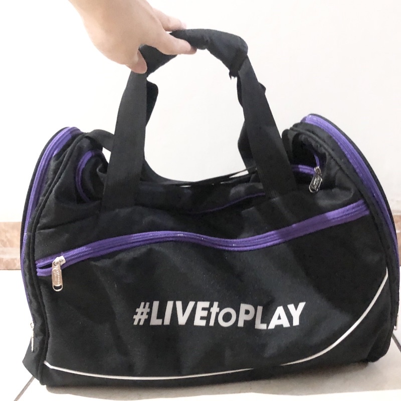 GYM BAG TAS OLAHRAGA CELEBRITY FITNESS LIVE TO PLAY