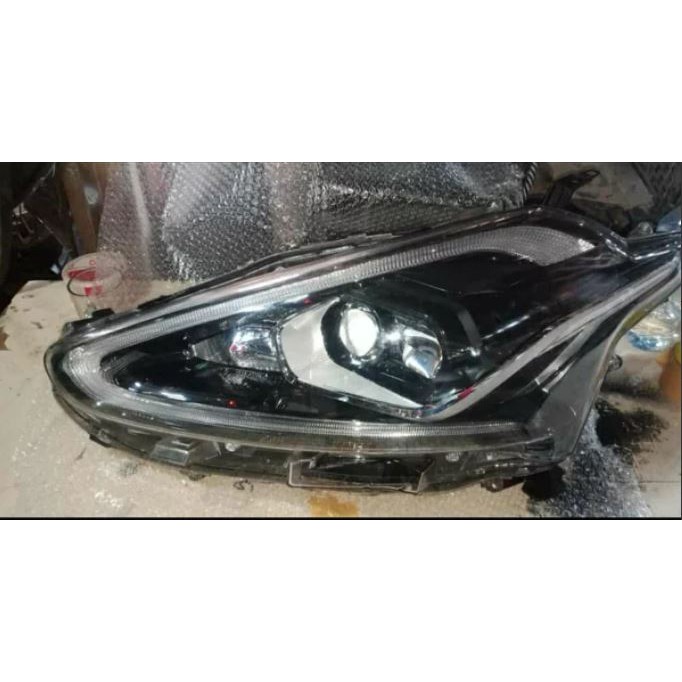 lampu depan sienta headlamp sienta lampu sienta