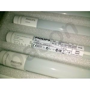 PHILIPS ESSENTIAL LEDtube 8W 600mm T8 AP I G 800lm - TL LED