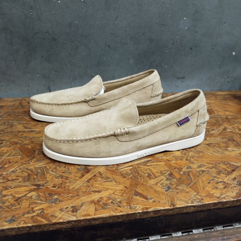 sepatu sebago original