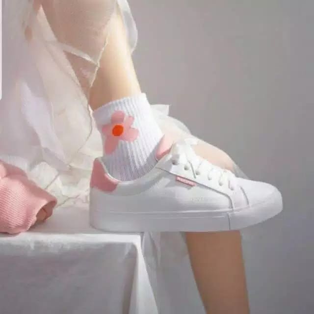 Sepatu Wanita Sneakers Perempuan Dewasa Sepatu Kets Wanita Sepatu Sneakers Wanita Putih Sepatu Cewek