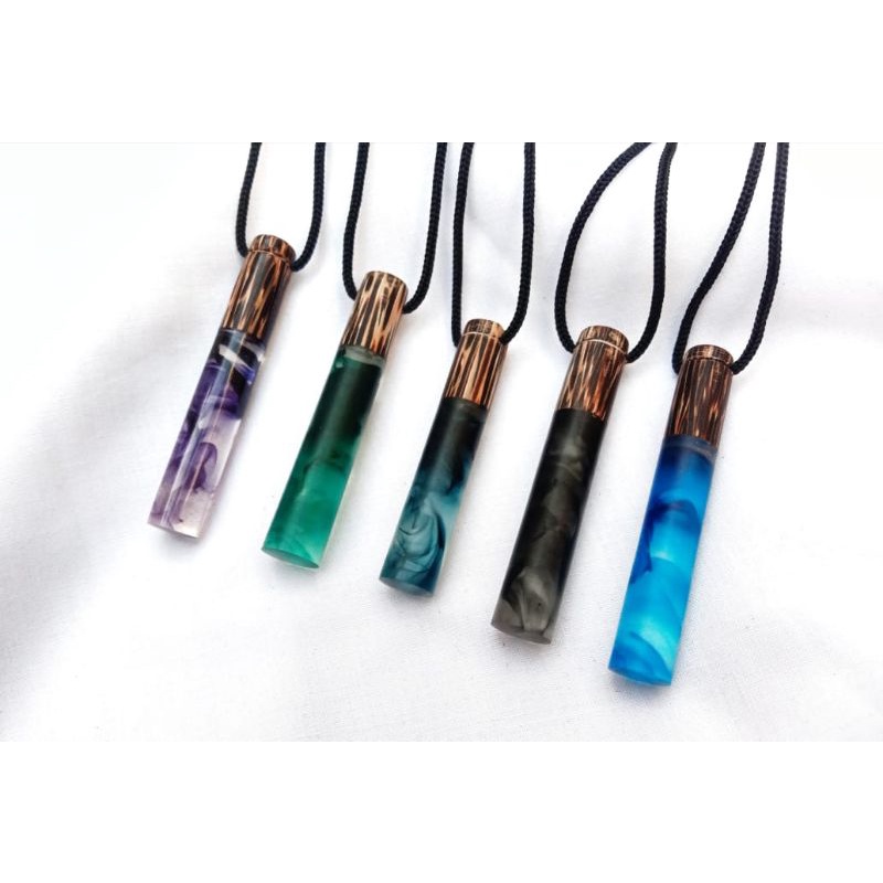 kalung resin kombinasi kayu liwung