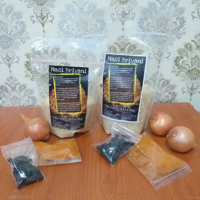 

NASI KEBULI, NASI BRIYANI, NASI KABSAH, NASI MANDI SIAP SAJI PAKET 1KG NON MSG