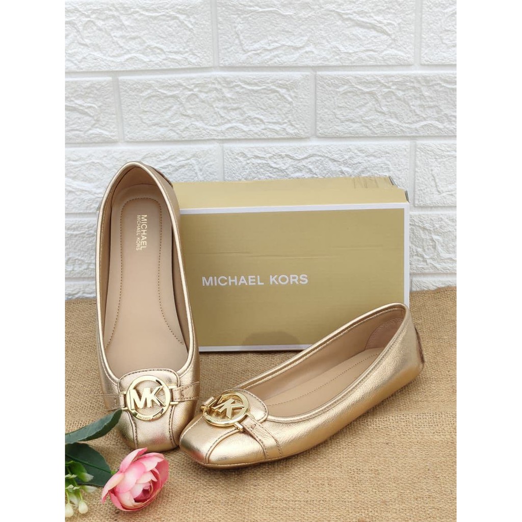 Sepatu MK FULTON Moc Pale Gold Size 7.5
