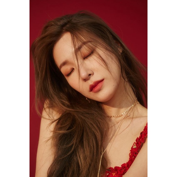 POSTER DINDING TIFFANY YOUNG SNSD (BISA CUSTOM GAMBAR)