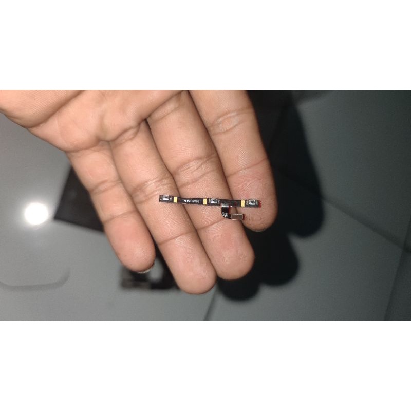 Tombol On Off flexibel Pocophone F1 copotan original
