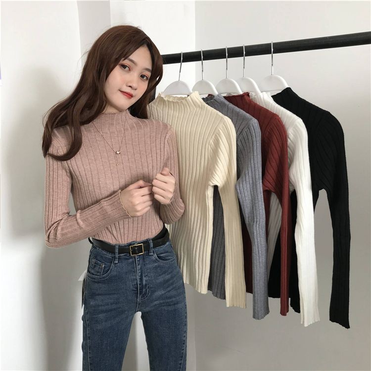 Sweater Wanita Model Kerah Turtleneck Dengan Potongan Slim Sweater Wanita Model Kerah Turtleneck Dengan Potongan Slim