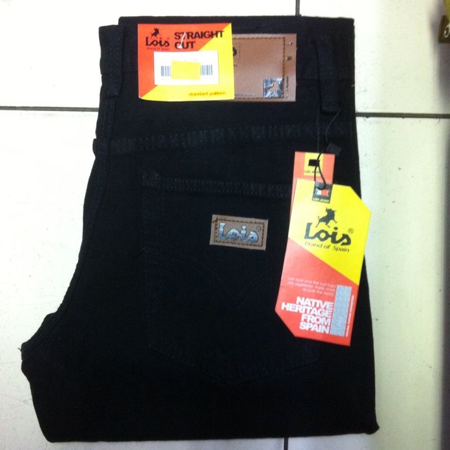 Celana Levi's Lois panjang