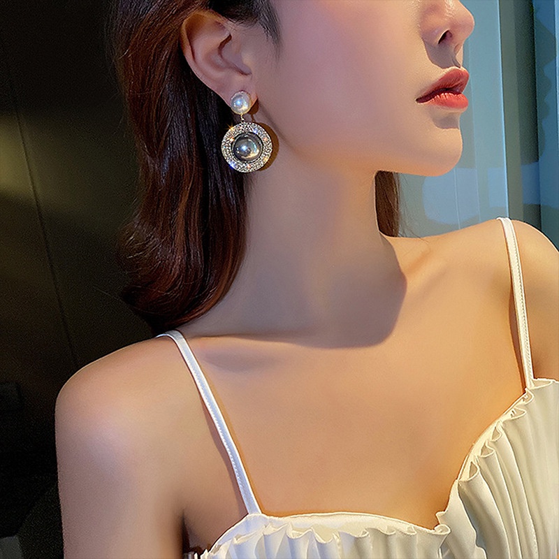 Anting Wanita Tusuk Bentuk Bulat Hias Kristal Women Earrings Korea Aksesoris Fashion 038 - A