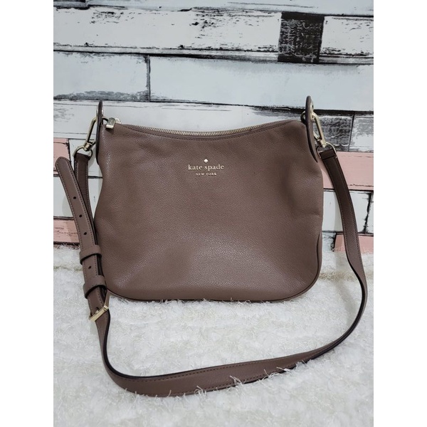 Tas Kate Spade Abu Keunguan