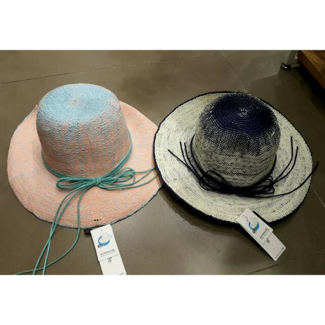 MINISO ORIGINAL 2WRN. HANDMADE TOPI PANTAI RAJUT OMBRE. Topi cantik miniso. Ready surabaya