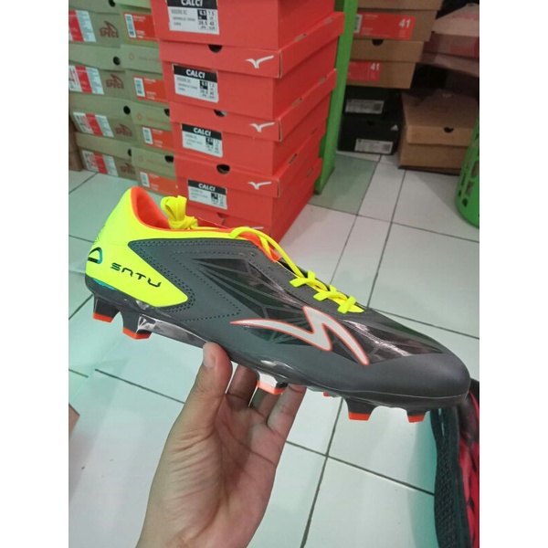 Sepatu Futsal Specs Satu Pro FG