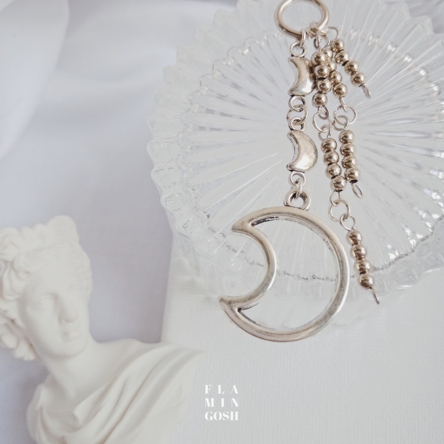 Moon Shower by flamingosh.co | Flamingosh on Rolls | Roller Skate Shoe Keychain Clip Aksesoris