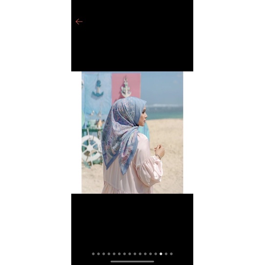 preloved buttonscarves disney blue