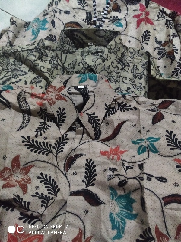 Atasan Batik Dolby Dolbi Dobby Doby Tenun Sutra Tulis Halus Katun Atbm Baron ,sarombit Atasan