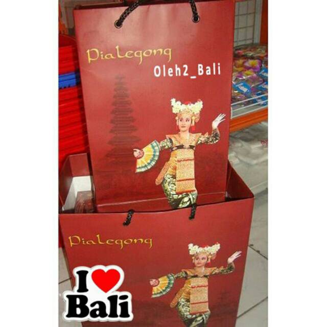 

Pia Legong Bali rasa keju - coklat - kacang Ijo - mix , Asli Bali