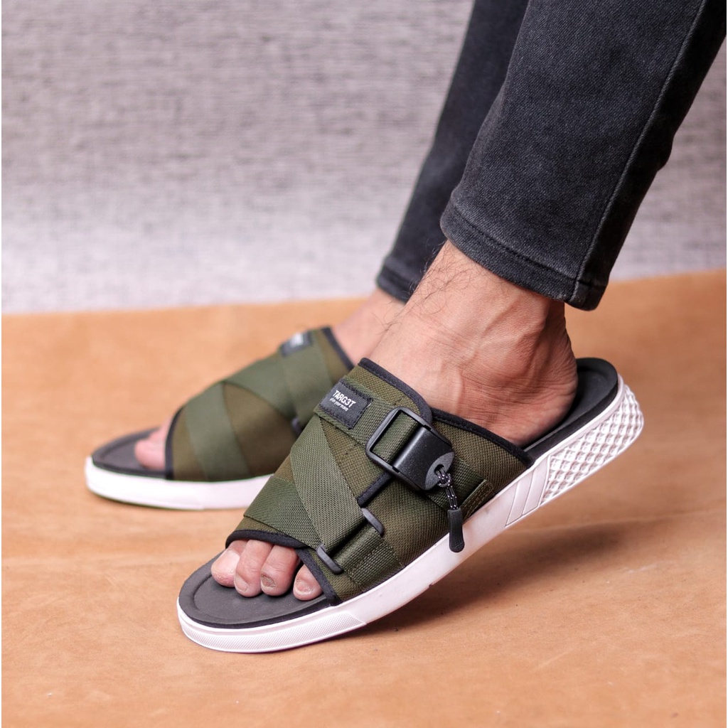 MOLK Sandal Kasual Slop Pria Sendal Slide Pria Hitam Original Distro Simple Trendy Kekinian