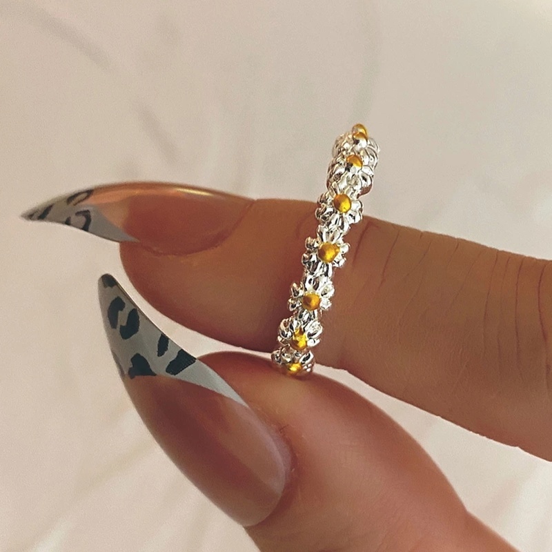 Cincin Model Terbuka Dapat Disesuaikan Desain Bunga Daisy Untuk Wanita