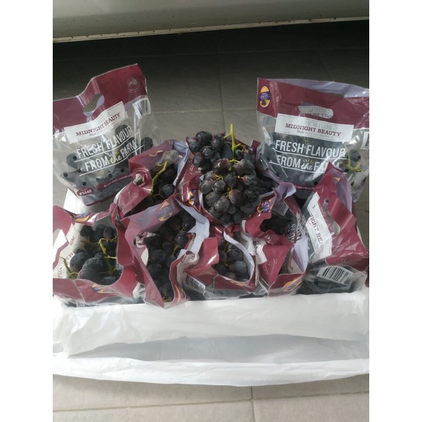 

Anggur Hitam Midnight Beauty Australia 1 Dus (8.5 KG) Fresh Import