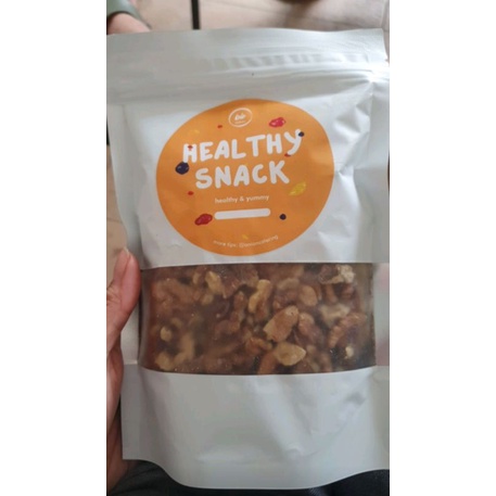 

kacang wallnut panggang 50-100 gram